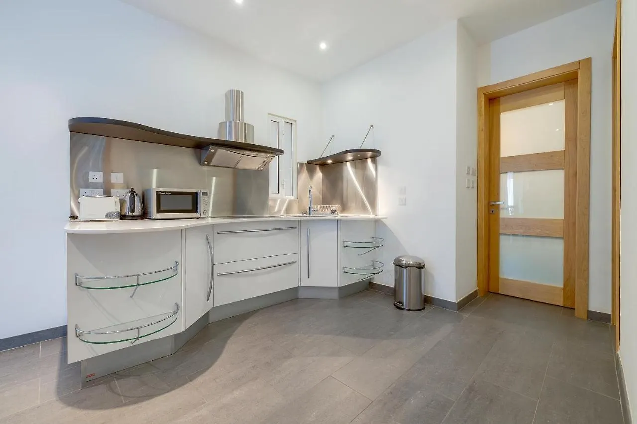 Unbeatable Location Valletta And Harbour Views Apartment Sliema Malta