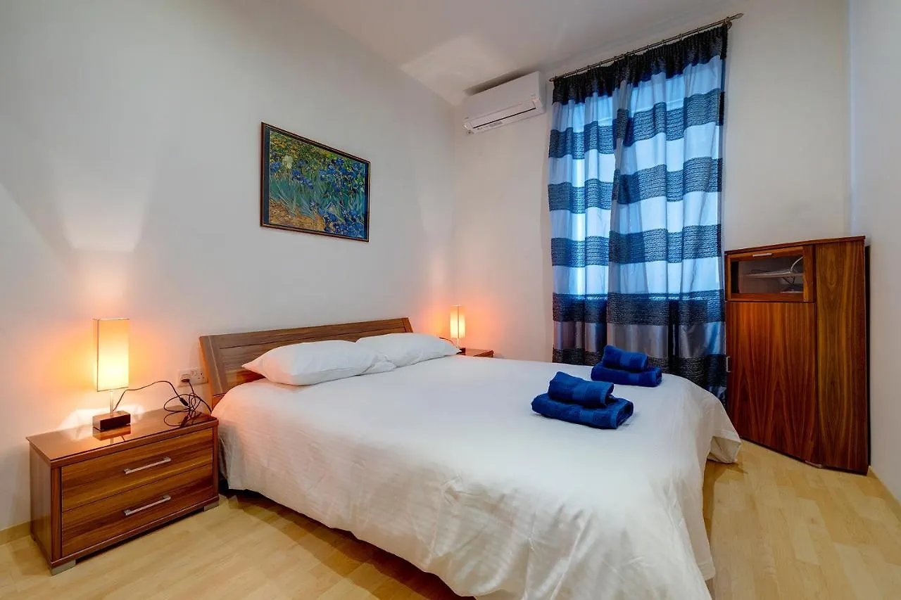 Unbeatable Location Valletta And Harbour Views Apartman Sliema