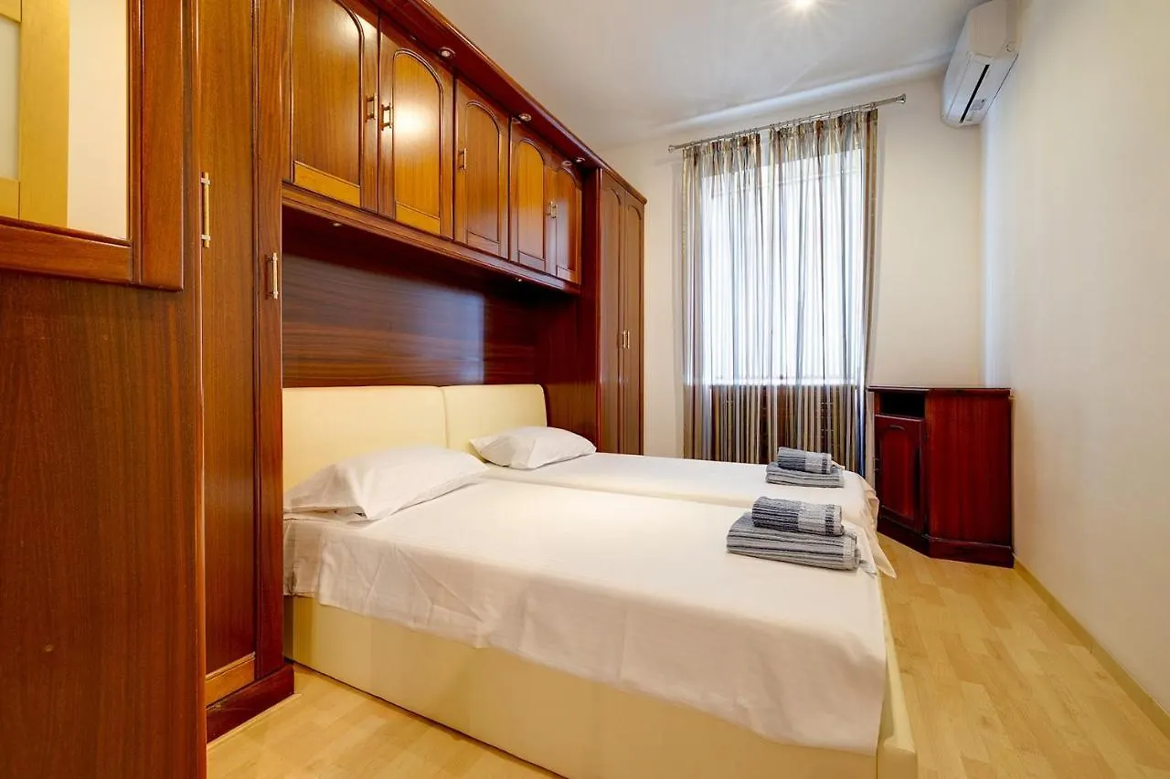 Unbeatable Location Valletta And Harbour Views Apartment Sliema