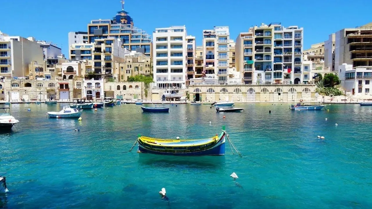 Unbeatable Location Valletta And Harbour Views Apartment Sliema Malta